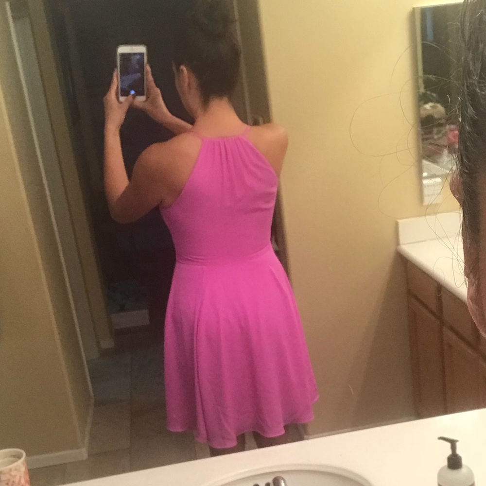 Express Dress - Picture 3 of 7